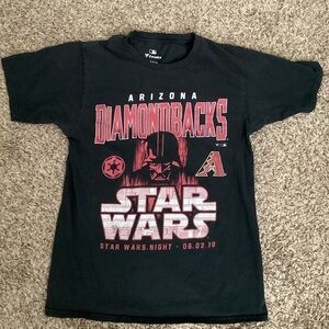 Fanatics Black and Red Star Wars Short Sleeve Tees-SZ S
PIT TO PIT 16”
Length 24